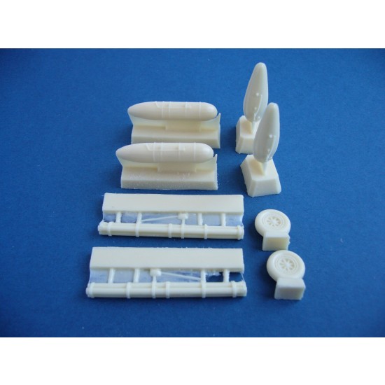 1/72 Republic P-47 Thunderbolt Upgrade Set (Weapon, Wheels, Auxiliary Fuel Tank, Bazooka)