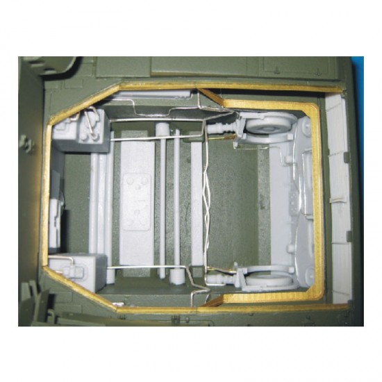 1/35 Leopard 2 Engine Compartment for Tamiya #35242/35271, Hobby Boss #82401-82405