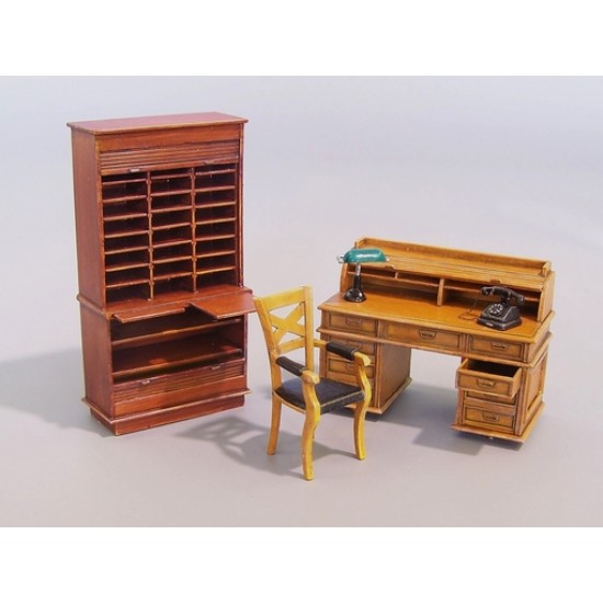 1/35 Office Furniture kit (Resin)