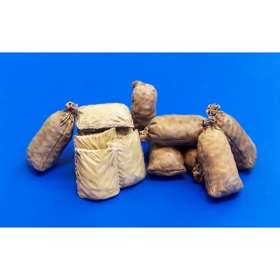 1/35 Bags for Diorama