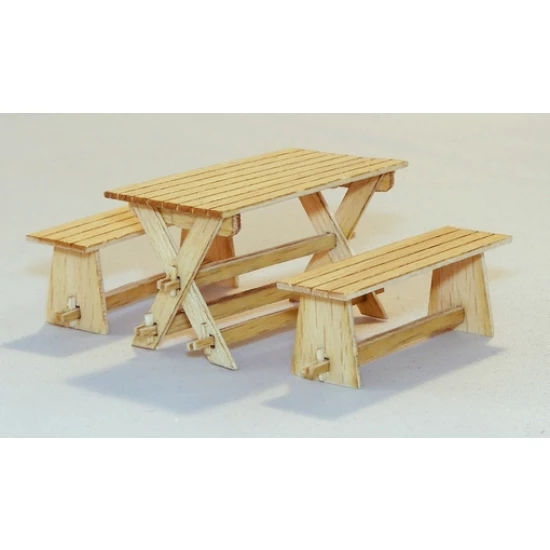 1/35 Garden Furniture (wooden laser cut sheet)