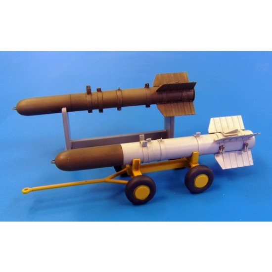 1/48 Tiny Tim Missiles - Short (2 Missiles + 1 Cart)