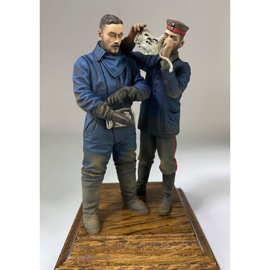 1/16 Historical Figure - 110 mm Rumpler IV Pilot and Mechanic Great War (2 figures)