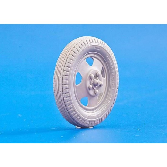 1/35 Wheels for ZiS-2, ZiS-3, KP-42 Field Kitchen, Limber 52-R-353M (5-holes rim) (2 Sets)