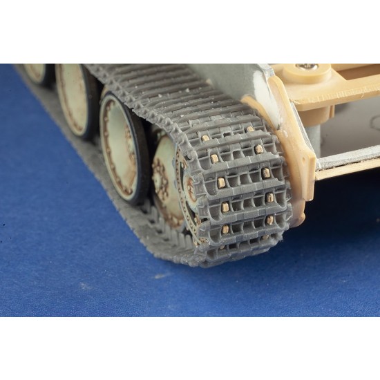 1/48 Early Tracks for PzKpfw. 171 Panther Ausf. D