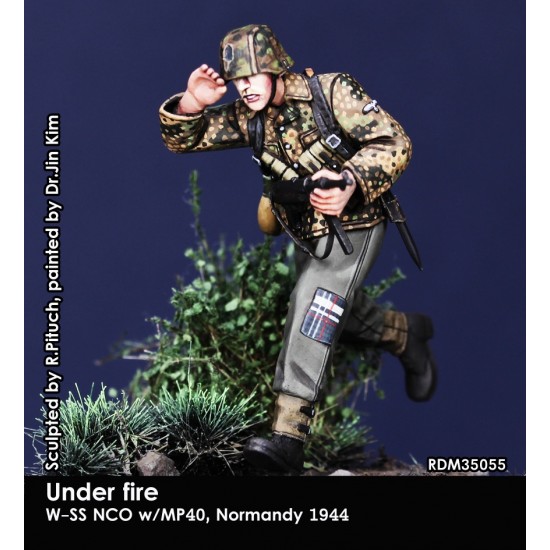 1/35 W-SS NCO w/MP 40, 12. SS HJ, Normandy 1944