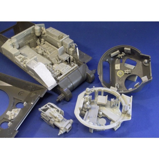 1/35 Sherman Firefly VC interior