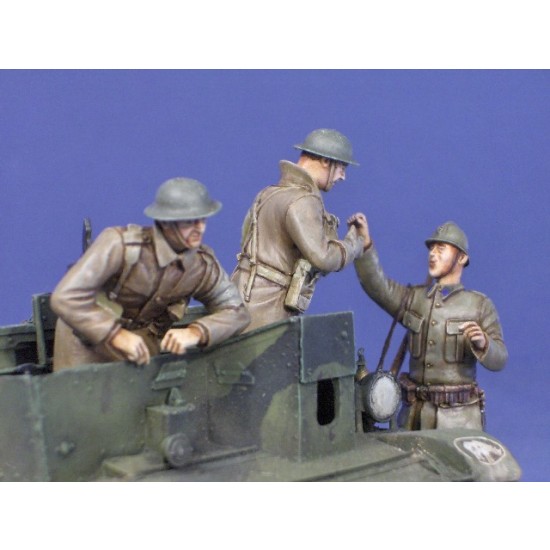 1/35 Welcome to Belgium 1940 BEF Carrier Crew & Belgian Soldier (3 figures)
