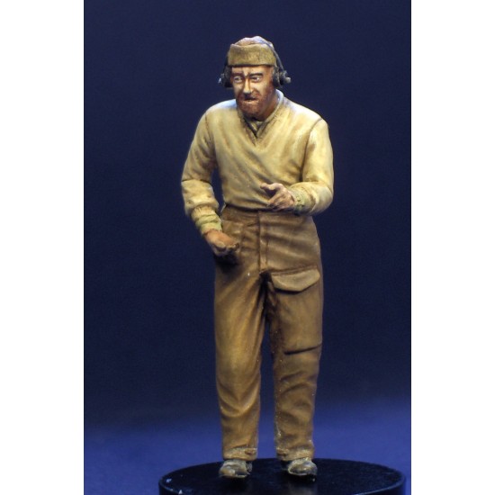 1/35 British LRDG Figure No.1 Radio Operator (1 figure)
