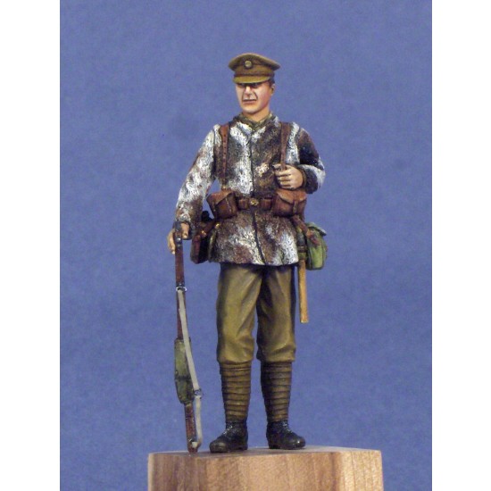 1/35 WWI British Private Tom "Winter 1915" w/Rifle in Winter Dress (1 Figure)
