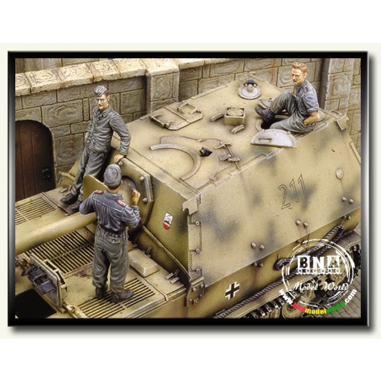 1/35 Ferdinand Crew (Part 2)