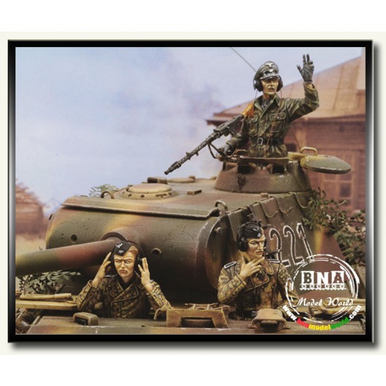 1/35 WWII Panther A Late Crew
