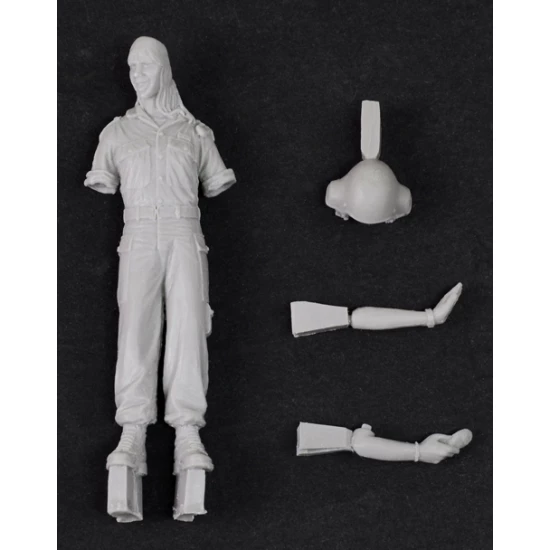 1/35 Israeli Woman Tanker 