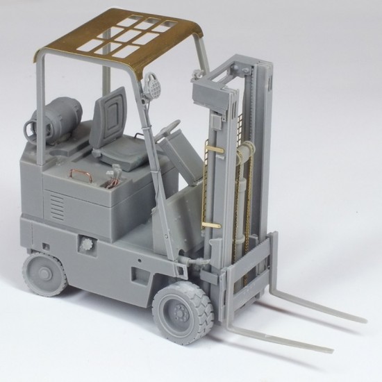 1/35 Forklift