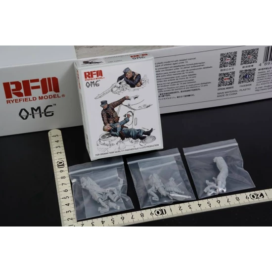 1/35 "Fallen" (3 figures) for Rye Field Model SdKfz. 171 Panther G Tanks (late)