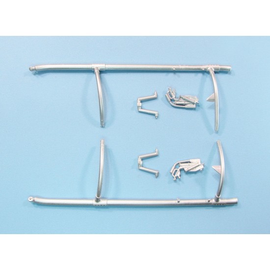 1/32 AH-1G Cobra Late Landing Gear for ICM kits (white metal)