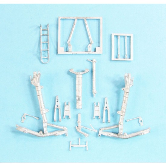1/48 Sukhoi Su-34 Fullback Landing Gear for Kitty Hawk kits (white metal)