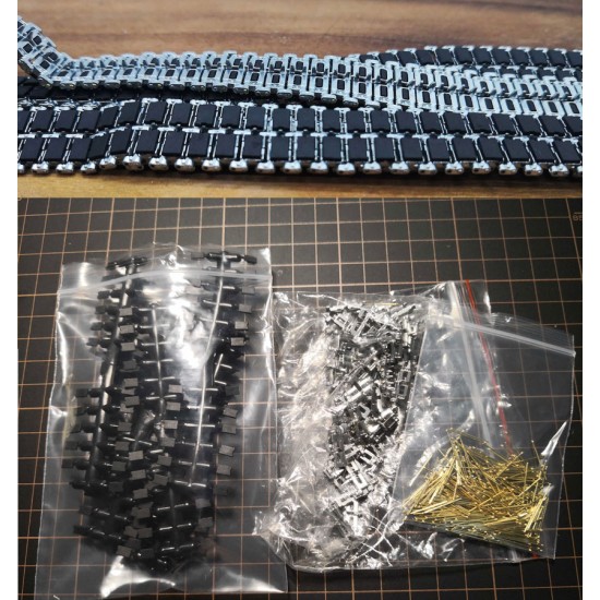 1/35 Leopard 1 Main Battle Tank / PzH2000 Self-propelled Gun Rubber Type Metal Tracks w/Pins