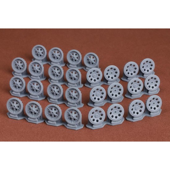 1/35 SdKfz 251 Roadwheel set with Hollowed Hubs