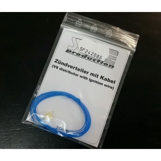 1/24 V8 Distributor with Blue Ignition Wires