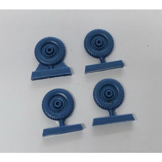 Wheels for 1/35 Volkswagen Type 82E/825 Pick Up (Front and Rear)