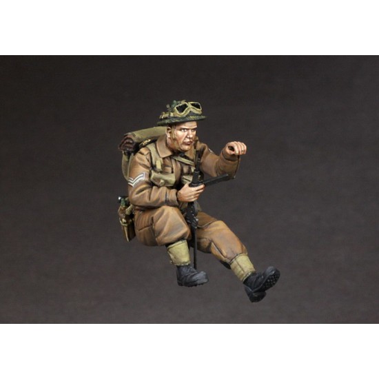 1/35 British Corporal for Universal Carrier