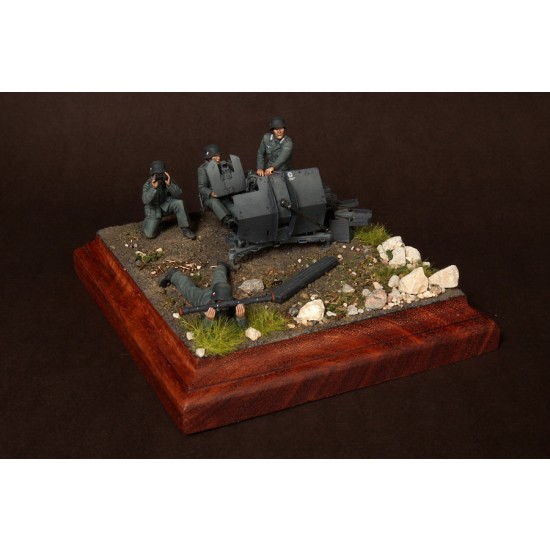 1/35 Crew for 2cm Flak 38 (4 figures)