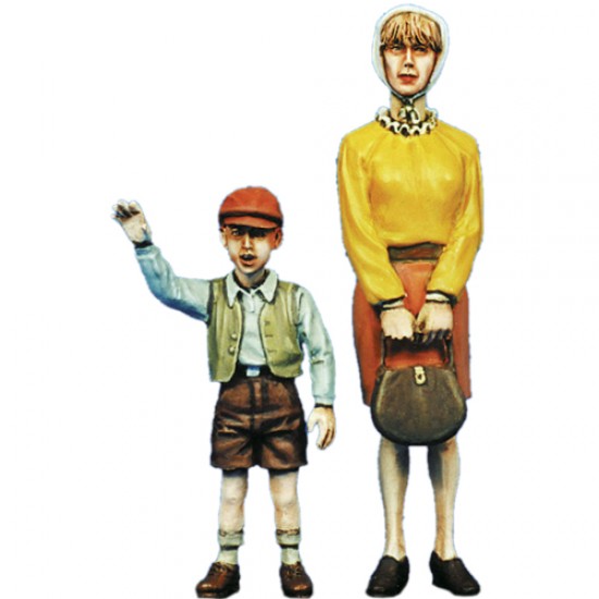 1/35 Mama & Children (2 figures)