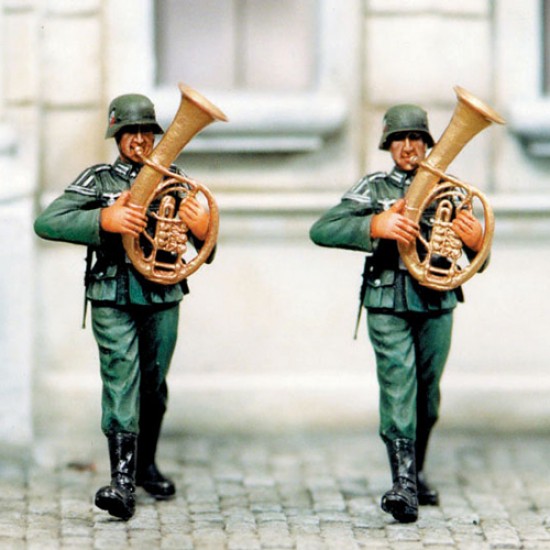 1/35 Wagner Tuba Player (2 Figures)