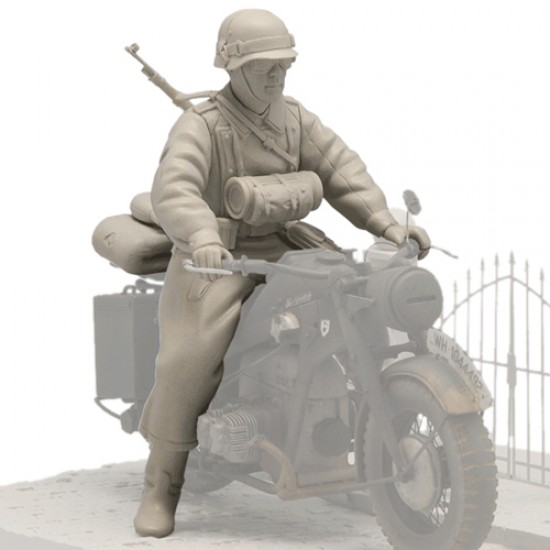 1/16 German Motorcycle Trooper 1