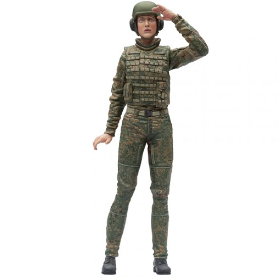 1/16 Russian Female Tank Commander #1