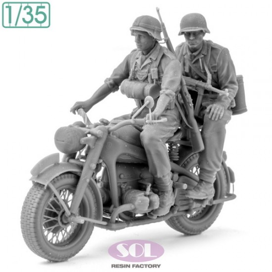 1/35 WWII German KS750 with Riders