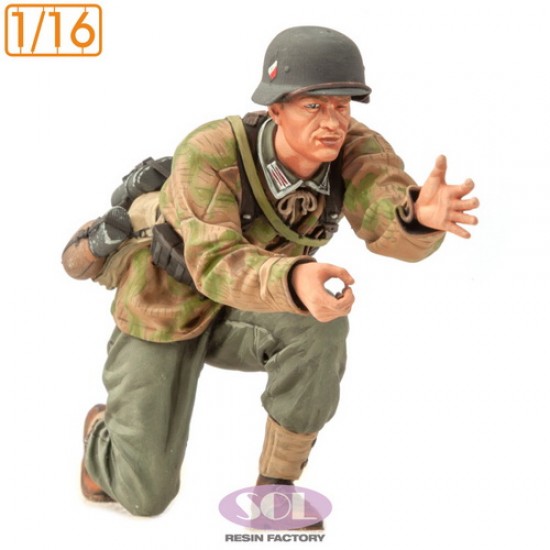 1/16 WWII German Field Artillery Gunner