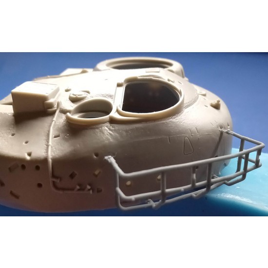 1/35 T-80BV Tent Stowage Rail for Trumpeter #5566