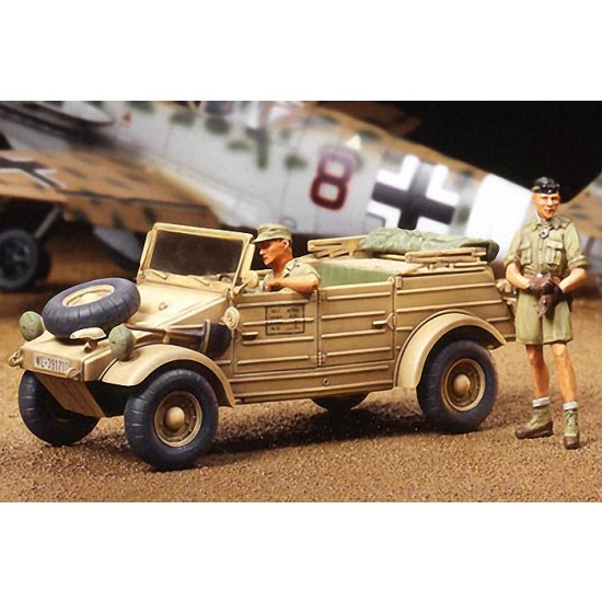 1/48 Kubelwagen Type 82 Africa Corps with Figures