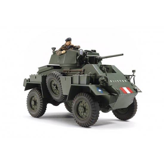 1/48 British 7ton Armoured Car Mk.IV with Commander Torso