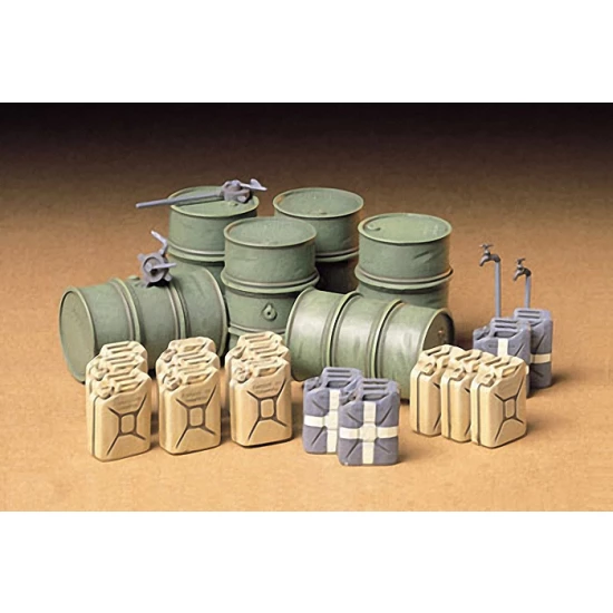 1/35 German Fuel Drum Set