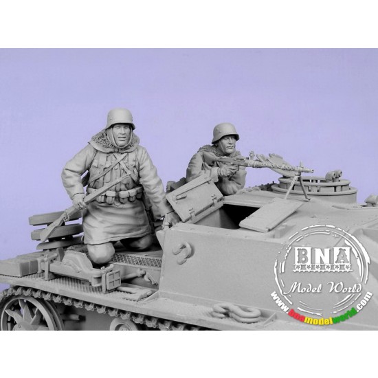 1/35 German Panzergrenadier SS, Kharkov Winter 1943 (2 Resin Figures, 3 Heads)