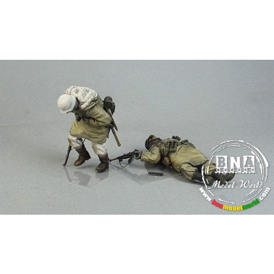 1/35 German Panzergrenadiers in Action II,Kharkov Winter-Spring 1943 (2 Figures)