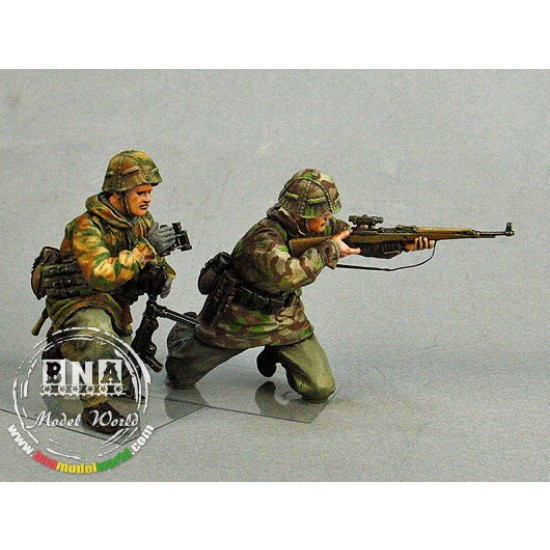 1/35 Wehrmacht Sniper Team, Summer 1943-1945 (2 figures)