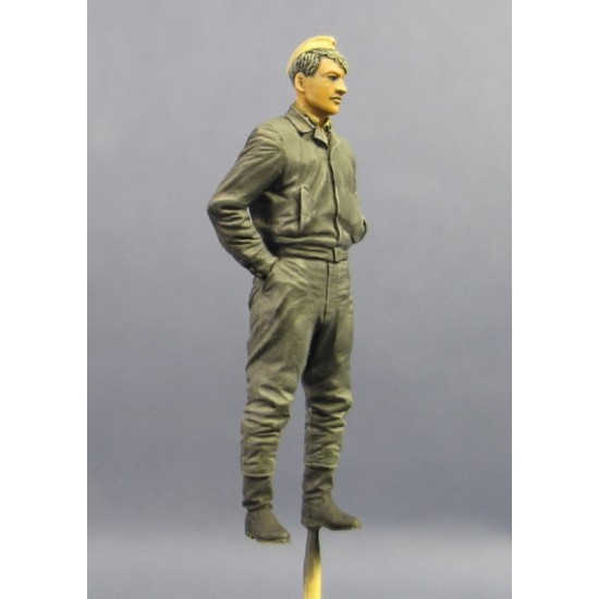 1/35 Soviet Military Driver 70s-90s