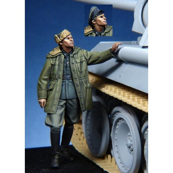 1/35 WWII German Waffen SS Officer