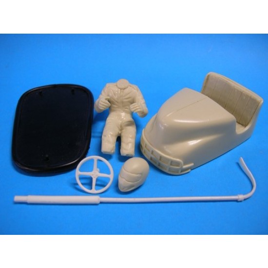 1/25 Dodgem Car & Racing Driver (1 car + 1 figure)