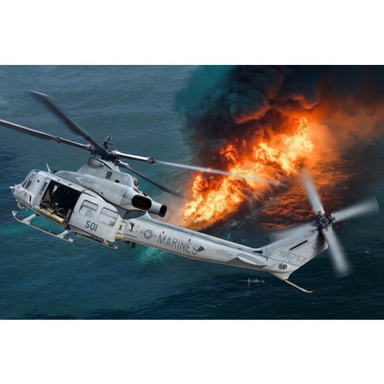 1/35 UH-1Y Venom Helicopter