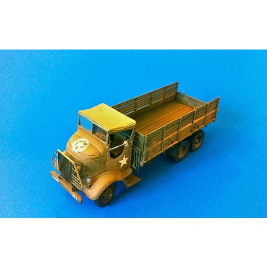 1/35 GMC AFKWX-353 2 1/2 Ton 6x6 Cargo Truck 15 Feet Body
