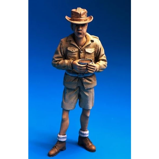 1/35 French Indochina Soldier At Rest - Eating No.3 (1 Figure)