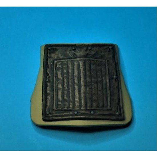 1/35 Ford V3000 Winter Radiator Cover (Closed)
