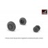 1/48 Fairey "Gannet" Late Type Wheels w/Weighted Checkerboard Pattern Tyres