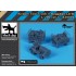 1/200 Airport Tow Truck and Baggage Carts