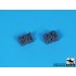 1/200 Airport Tow Truck and Baggage Carts